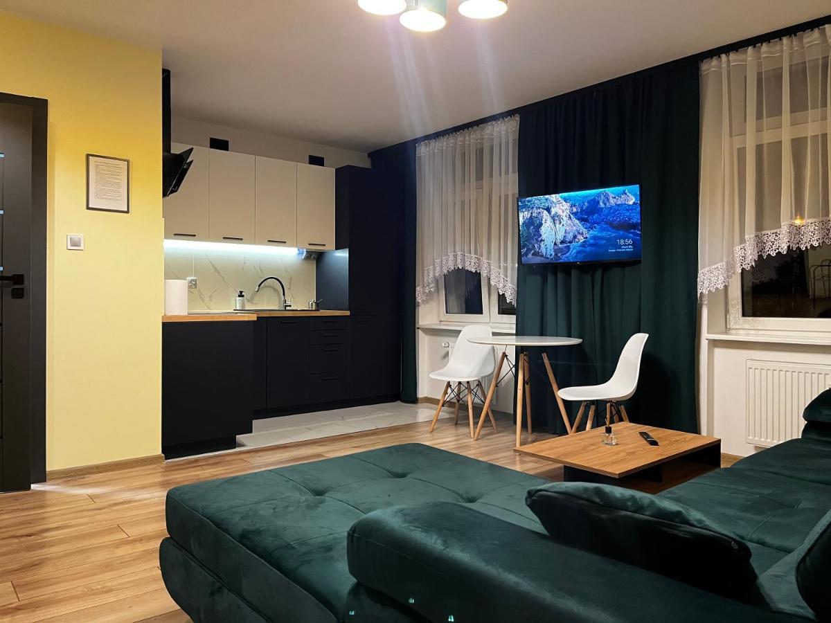 Appartamento Komfortowy Apartament W Centrum Jaworzno Esterno foto