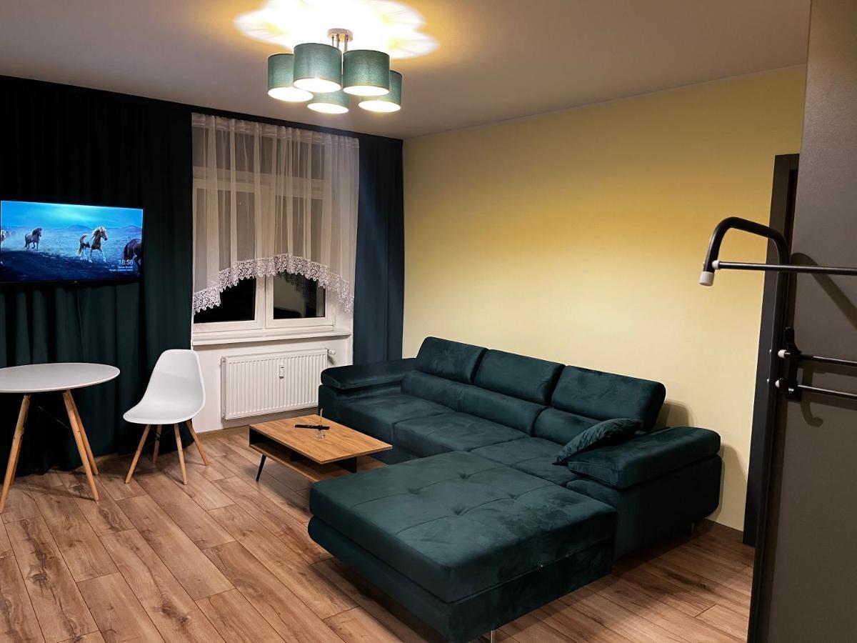 Appartamento Komfortowy Apartament W Centrum Jaworzno Esterno foto